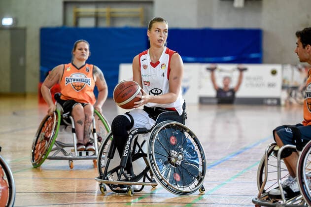 1. Rollstuhl Basketball-Bundesliga, RBC Koeln99ers vs. ING Skyweehlers, 25.09.2021 Hillevi Hansson (RBC Koeln99ers 4), 1. Rollstuhl Basketball-Bundesliga, RBC Koeln99ers vs. ING Skyweehlers am 25.09.2021 im Sporthalle Bergischer Ring, Koeln (Nordrhein-Westfalen) Copyright: xBEAUTIFULxSPORTS Mueller-Laschetx