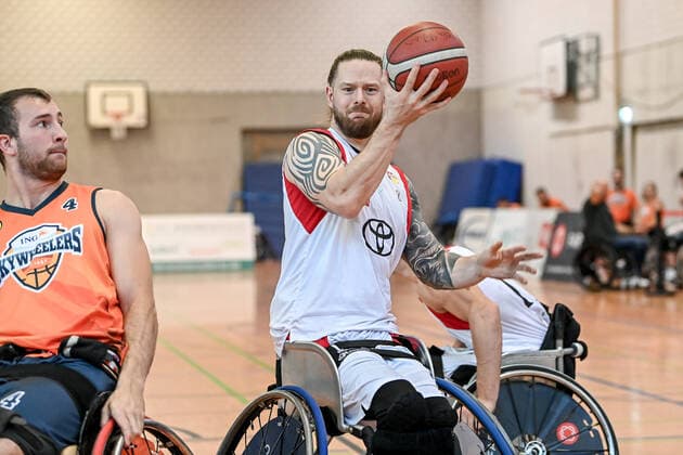 1. Rollstuhl Basketball-Bundesliga, RBC Koeln99ers vs. ING Skyweehlers, 25.09.2021 Joe Bestwick (RBC Koeln99ers 8), 1. Rollstuhl Basketball-Bundesliga, RBC Koeln99ers vs. ING Skyweehlers am 25.09.2021 im Sporthalle Bergischer Ring, Koeln (Nordrhein-Westfalen) Copyright: xBEAUTIFULxSPORTS Mueller-Laschetx