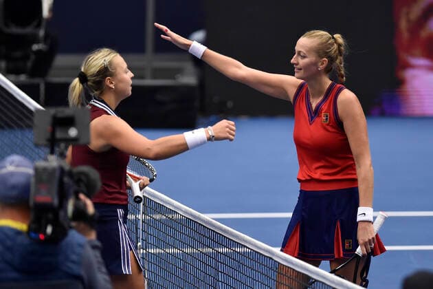 Czech Petra Kvitova (right) in action during the match against Anett Kontaveit of Estonia at the J&T Banka Ostrava Open 2021 women s WTA, Tennis Damen indoor tennis tournament in Ostrava, Czech Republic, September 25, 2021. (CTKxPhoto JaroslavxOzana) CTKPhotoP2021092505083  JAO 28