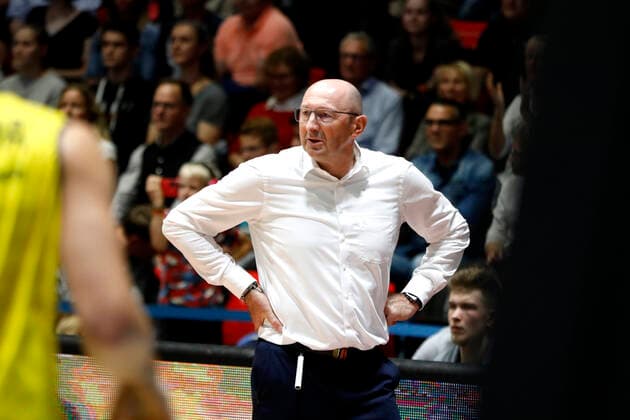 25.09.2021, easyCredit Basketball Bundesliga, BBL, Saison 2021 2022, Herren, Chemnitz Niners - EWE Baskets Oldenburg Mladen Drijencic (Headcoach), EWE Baskets Oldenburg Chemnitz Messe Chemnitz Sachsen Germany