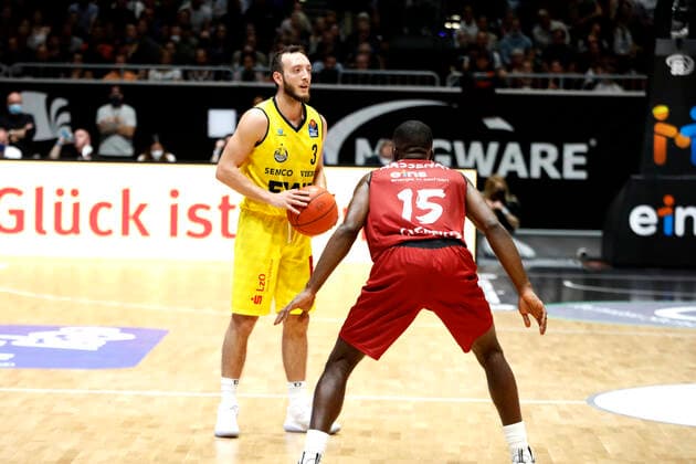 25.09.2021, easyCredit Basketball Bundesliga, BBL, Saison 2021 2022, Herren, Chemnitz Niners - EWE Baskets Oldenburg Max Heidegger, EWE Baskets Oldenburg Chemnitz Messe Chemnitz Sachsen Germany