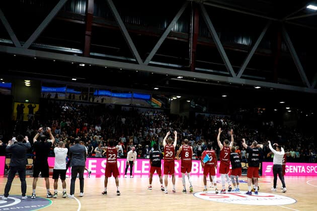25.09.2021, easyCredit Basketball Bundesliga, BBL, Saison 2021 2022, Herren, Chemnitz Niners - EWE Baskets Oldenburg Jubel nach dem Sieg Chemnitz Messe Chemnitz Sachsen Germany
