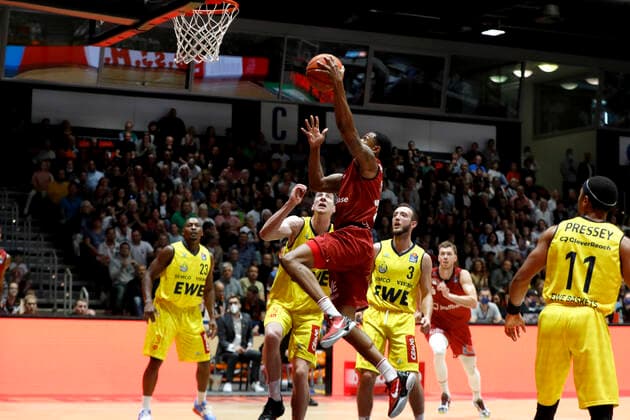 25.09.2021, easyCredit Basketball Bundesliga, BBL, Saison 2021 2022, Herren, Chemnitz Niners - EWE Baskets Oldenburg Gerald Robinson, Niners Chemnitz Chemnitz Messe Chemnitz Sachsen Germany