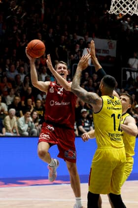 25.09.2021, easyCredit Basketball Bundesliga, BBL, Saison 2021 2022, Herren, Chemnitz Niners - EWE Baskets Oldenburg Mindaugas Susinskas, Niners Chemnitz Chemnitz Messe Chemnitz Sachsen Germany