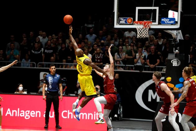 25.09.2021, easyCredit Basketball Bundesliga, BBL, Saison 2021 2022, Herren, Chemnitz Niners - EWE Baskets Oldenburg Rickey Paulding, EWE Baskets Oldenburg Chemnitz Messe Chemnitz Sachsen Germany
