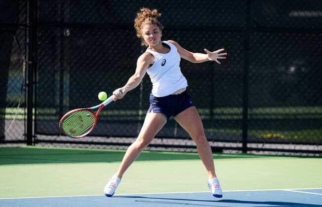 Mandatory Credit: Photo by Rob Prange Shutterstock (12465444do) Jasmine Paolini of Italy during practice ahead of the 2021 Chicago Fall Tennis Classic WTA, Tennis Damen 500 tennis tournament Chicago Fall Tennis Classic 2021, Tennis, Chicago, USA - 25 Sep 2021 Chicago Fall Tennis Classic 2021, Tennis, Chicago, USA - 25 Sep 2021  Copyright: xRobxPrange Shutterstockx 12465444do