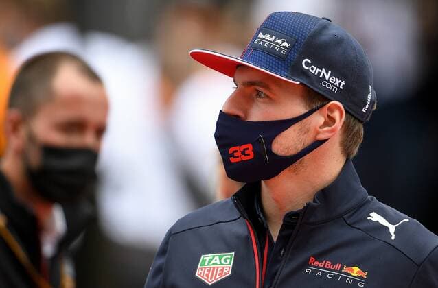 6659887 26.09.2021 Red Bull s Max Verstappen attends the parade of pilots ahead of the race of the 2021 Formula One Russian Grand Prix at the Sochi Autodrom in Sochi, Russia. Vladimir Astapkovich Sputnik Russia Motor Formula 1 Race  29e1fd402a6a7cff