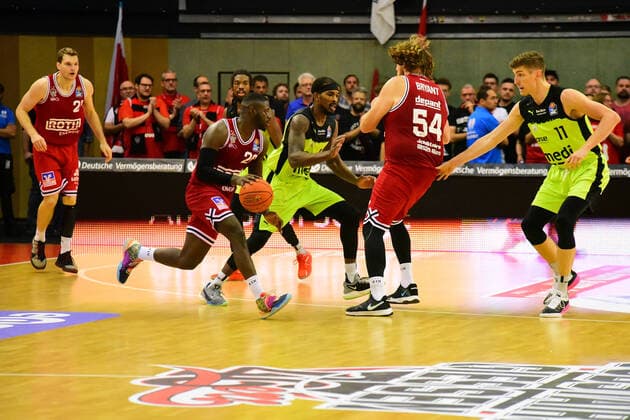 Rawle Alkins (Giessen 46ers) GER, Basketball BBL, Jobstairs Giessen 46ers gegen medi Bayreuth 26.09.2021 Giessen Copyright: xEibnerxPressefotox xRalphxLehmbergx