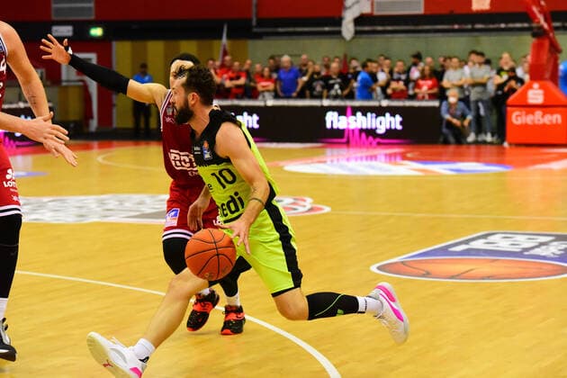 Bastian Doreth (medi Bayreuth) GER, Basketball BBL, Jobstairs Giessen 46ers gegen medi Bayreuth 26.09.2021 Giessen Copyright: xEibnerxPressefotox xRalphxLehmbergx