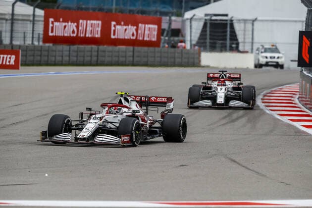 99 GIOVINAZZI Antonio (ita), Alfa Romeo Racing ORLEN C41, action and 07 RAIKKONEN Kimi (fin), Alfa Romeo Racing ORLEN C41 during the Formula 1 VTB Russian Grand Prix 2021, 15th round of the 2021 FIA Formula One World Championship, WM, Weltmeisterschaft from September 24 to 26, 2021 on the Sochi Autodrom, in Sochi, Russia - Photo Xavi Bonilla DPPI FORMULE 1 : Grand prix de Russie - Sotchi - 26 09 2021 DPPI PANORAMIC  _B2_5364