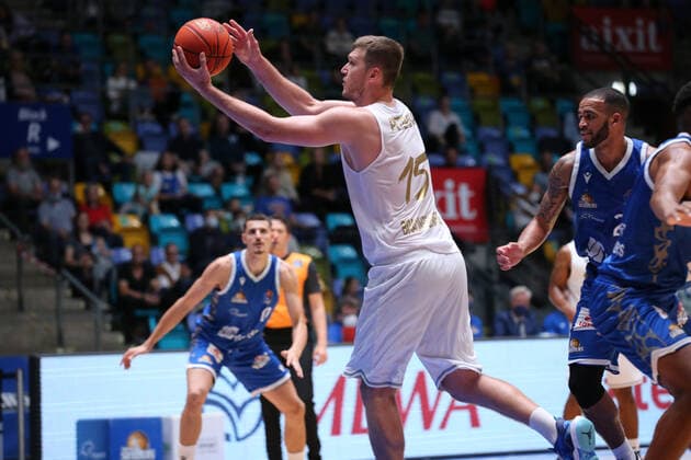 Perterka Martin,(Basketball Loewen Braunschweig, 15), , GER,Basketball, BBL,Saison 2021 22,1. Spieltag,26.09.2021, Frankfurt Copyright: xEibner-Pressefoto UlrichxScherbaumx EP_usm