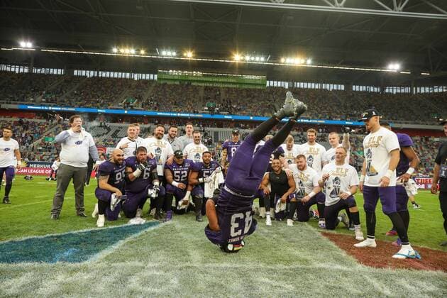 Bilder des Jahres 2021, Sport 09 September Sport Themen der Woche KW38 Sport Bilder des Tages European League of Football Championship Game - Hamburg Sea Devils gegen Frankfurt Galaxy, 26.09.2021 European League of Football Championship Game - Hamburg Sea Devils gegen Frankfurt Galaxy 26.09.2021 in Düsseldorf. *** European League of Football Championship Game Hamburg Sea Devils vs Frankfurt Galaxy, 26 09 2021 European League of Football Championship Game Hamburg Sea Devils vs Frankfurt Galaxy 26 09 2021 in Dusseldorf Copyright: xBEAUTIFULxSPORTS KennyxBeelex