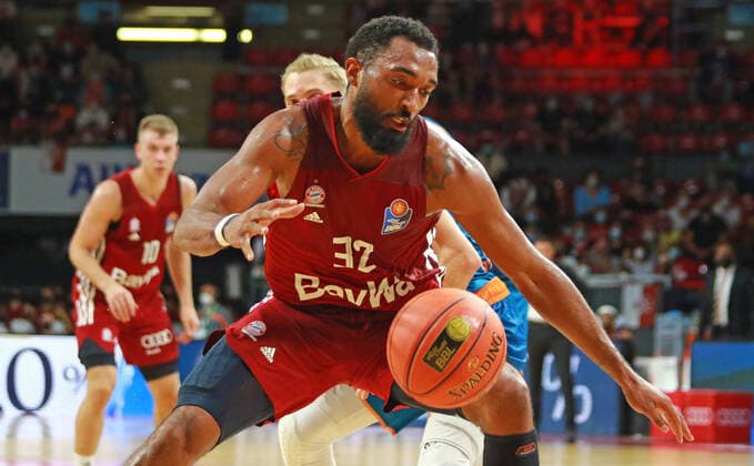32 Darrun Hilliard (FCBB) setzt sich durch Basketball, Easycredit BBL, FC Bayern München - Ratiopharm Ulm im Audi Dome am 26.09.2021 FOTO: Mladen Lackovic LakoPress