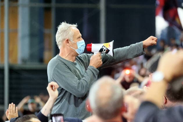 26.09.21 SC Freiburg - FC Augsburg Deutschland, Freiburg, 26.09.2021, Fussball, Bundesliga, SC Freiburg - FC Augsburg: Christian Streich (Trainer SC Freiburg).