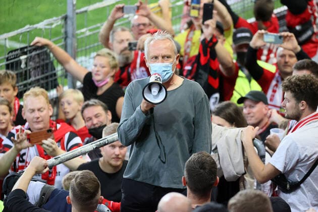 26.09.21 SC Freiburg - FC Augsburg Deutschland, Freiburg, 26.09.2021, Fussball, Bundesliga, SC Freiburg - FC Augsburg: Christian Streich (Trainer SC Freiburg).