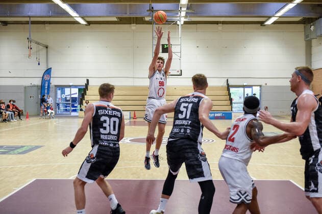 Barmer 2. Basketball Bundesliga ProB, Rheinstars Koeln vs. BSW Sixers, 26.09.2021 Jannis von Seckendorff (RheinStars Koeln 90), Barmer 2. Basketball Bundesliga ProB, Rheinstars Koeln vs. BSW Sixers am 26.09.2021 im ASV Koeln in Koeln (Nordrhein-Westfalen) Copyright: xBEAUTIFULxSPORTS Mueller-Laschetx