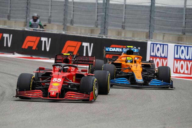 55 SAINZ Carlos (spa), Scuderia Ferrari SF21, action 04 NORRIS Lando (gbr), McLaren MCL35M, action during the Formula 1 VTB Russian Grand Prix 2021, 15th round of the 2021 FIA Formula One World Championship, WM, Weltmeisterschaft from September 24 to 26, 2021 on the Sochi Autodrom, in Sochi, Russia - Photo Xavi Bonilla DPPI FORMULE 1 : Grand prix de Russie - Sotchi - 26 09 2021 DPPI PANORAMIC 00121032__B2_5256_1
