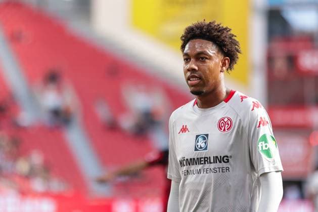 25.09.2021, Fussball, Saison 2021 2022, Bundesliga, 6. Spieltag - Bayer 04 Leverkusen - FSV Mainz 05 Jean-Paul Boetius (1. FSV Mainz 05) Foto: RHR-Foto Dennis Ewert DFL REGULATIONS PROHIBIT ANY USE OF PHOTOGRAPHS AS IMAGE SEQUENCES AND OR QUASI-VIDEO. Leverkusen BayArena NRW Deutschland xRHR-FOTOx xDEx