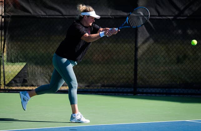 September 26, 2021, CHICAGO, UNITED STATES: Kim Clijsters of Belgium during practice ahead of the 2021 Chicago Fall Tennis Classic WTA, Tennis Damen 500 tennis tournament CHICAGO UNITED STATES - ZUMAa181 20210926_zaa_a181_174 Copyright: xRobxPrangex