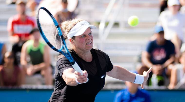 CHICAGO, UNITED STATES, SEPTEMBER 27: Kim Clijsters of Belgium in action during the first round of the 2021 Chicago Fall Tennis Classic WTA, Tennis Damen 500 tennis tournament Chicago Fall Tennis Classic Day 1 27 09 2021 PhotoNews Panoramic 