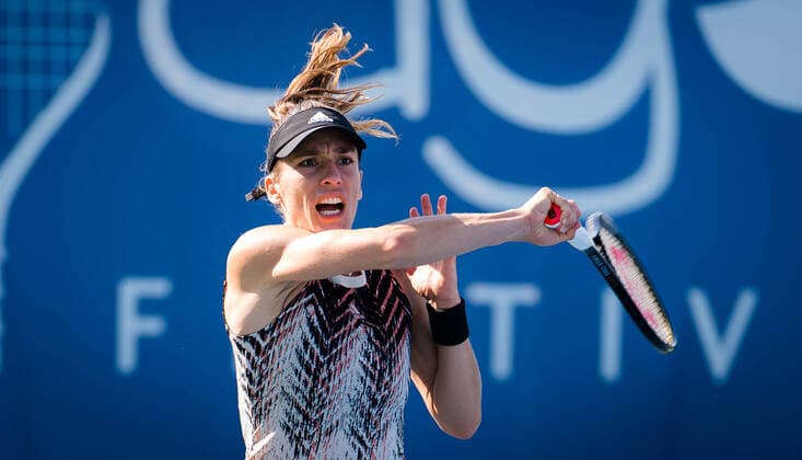 September 27, 2021, CHICAGO, UNITED STATES: Andrea Petkovic of Germany in action during the first round of the 2021 Chicago Fall Tennis Classic WTA, Tennis Damen 500 tennis tournament against Olga Govortsova of Balerus CHICAGO UNITED STATES - ZUMAa181 20210927_zaa_a181_039 Copyright: xRobxPrangex