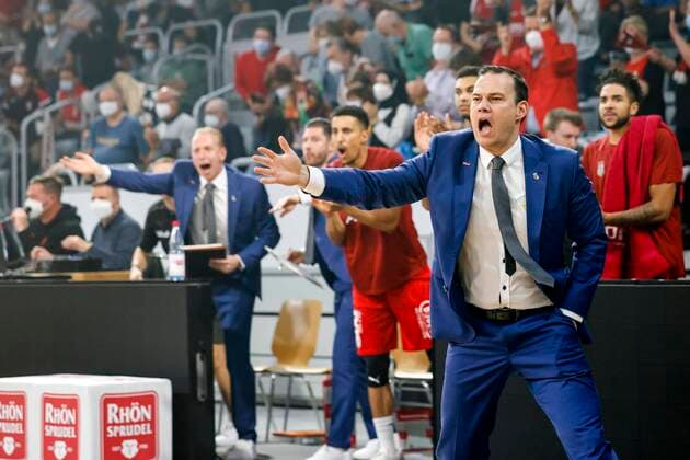 Headcoach Johan Roijakkers (Brose Bamberg) Brose Bamberg - Gießen 46ers - easyCredit-BBL - Basketball Bundesliga Saison 2021 22 Spieltag 2, 29.09.2021 Bamberg, Brose Arena Copyright: DanielxLöb