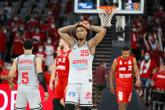 Bamberg, Deutschland 28.September 2021: 1. BBL - 2021 2022 - Brose Bamberg vs. Giessen 46ers Phillip Fayne (JobStairs Gießen) ist enttäuscht Brose Arena Bayern Copyright: xFotostandx xHilpertx