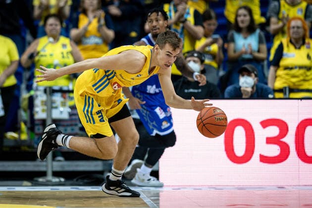 Basketball Berlin 28.09.2021 Saison 2021 2022 1. Bundesliga easyCredit BBL Alba Berlin - Skyliners Frankfurt Malte Delow (Alba Berlin, No.06)