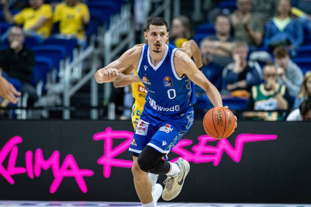 Basketball Berlin 28.09.2021 Saison 2021 2022 1. Bundesliga easyCredit BBL Alba Berlin - Skyliners Frankfurt Lukas Wank (Frankfurt, No.00)