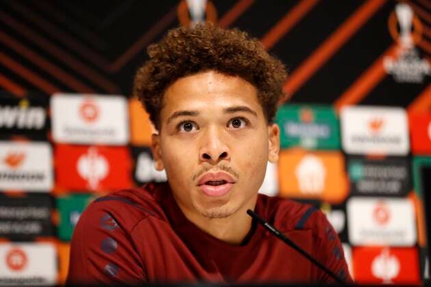 ANTWERPEN, BELGIUM - SEPTEMBER 29 : Manuel Benson forward of Antwerp FC during the press conference, PK, Pressekonferenz and training session the day before the Europa League Group D game between Royal Antwerp and Eintracht Frankfurt on September 29, 2021 in Antwerpen, Belgium, 29 09 2021 ( Antwerp FC v Eintracht Frankfurt - Europa League Day_1 PhotoNews Panoramic 