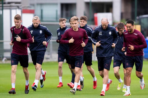Antwerp players pictured during a training session of Belgian soccer team Royal Antwerp FC, Wednesday 29 September 2021, in Antwerp, ahead of tomorrow s Europa League game against German soccer team Eintracht Frankfurt, on the second day (out of six) in Group D of the UEFA Europa League group stage. KRISTOFxVANxACCOM  x3102633x