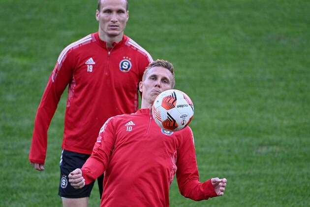 (L-R) Lukas Stetina and Borek Dockal of Sparta attend a training prior to Europa League football Group A match Sparta Prague vs Glasgow Rangers in Prague, Czech Republic, September 29, 2021. (CTKxPhoto MichalxKamaryt) CTKPhotoP2021092907726  kmt