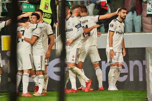 30.09.2021 WARSZAWA, PILKA NOZNA (FOOTBALL) UEFA LIGA EUROPY (UEFA EUROPA LEAGUE) FAZA GRUPOWA MECZ LEGIA WARSZAWA - LEICESTER CITY FC NZ. MAHIR EMRELI RADOSCIHOR KHARATIN JOSUE FOTO RADOSLAW JOZWIAK CYFRASPORT NEWSPIX.PL --- Newspix.pl  CRJ_4890