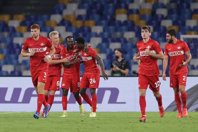 Quincy Promes of FC Spartak Moskva celebrates with team mates after scoring the goal 1-1 during the Europa league group C 2021 2022 football match between SSC Napoli and FC Spartak Moskva at Diego Armando Maradona stadium in Napoli (Italy), September 30th, 2021. Photo Cesare Purini Insidefoto CesarexPurini