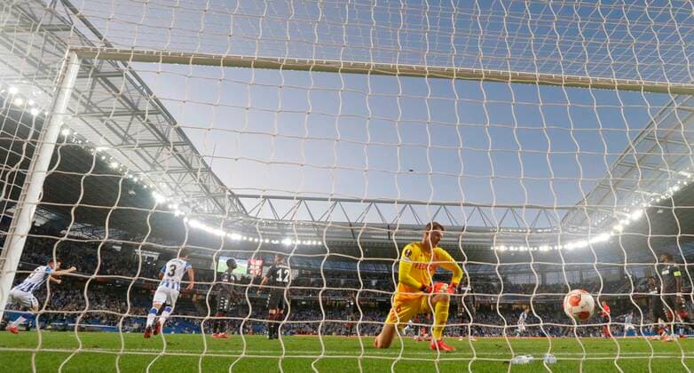 Monaco s goalkeeper Alexander Nubel can t stop the 1-1 during the UEFA Europa League group B soccer match between Real Sociedad and AS Monaco at Reale Arena stadium in San Sebastian, Basque Country, Spain, 30 September 2021. Real Sociedad - AS Monaco !ACHTUNG: NUR REDAKTIONELLE NUTZUNG!  Copyright: xJavierxEtxezarretax GRAF2516 20210930-95e8986187d131bd27eb4eedfefd449b27eb1b75