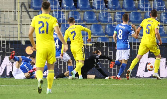 Dinamo s Luka Ivanusec scoring the 0-1 goal during a soccer game between Belgian KRC Genk and Croatian GNK Dinamo Zagreb, Thursday 30 September 2021 in Genk, on day two (out of six) of the group stage of the UEFA Europa League, in Group H. VIRGINIExLEFOUR  x3104083x