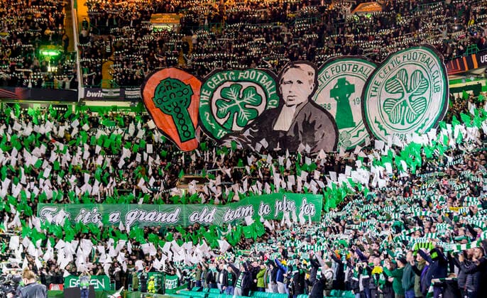 Celtic fans during the Europa League Group G match between Celtic and Bayer 04 Leverkusen at Celtic Park, Glasgow  Copyright: xKennyxRamsay,x78xNewarkxStreet,xGreenockxPA16x7TFxRenfrewshire,xScotlandx