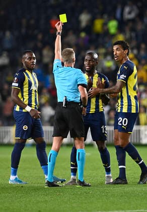 Referee Alejandro Hernandez show yellow card to Enner Valencia of Fenerbahce during the UEFA Europa League Group D match between Fenerbahce and Olympiakos at Ulker Stadium in Istanbul , Turkey on September 30 , 2021. 