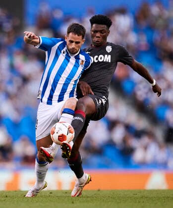 FOOTBALL - EUROPA LEAGUE - Real Sociedad vs AS Monaco Aurelien Tchouameni of AS Monaco competes for the ball with Adnan Januzaj of Real Sociedad during the Europa League football match between Real Sociedad and AS Monaco at Reale Arena on 30 of September, 2021 in San Sebastian, Spain. San Sebastian Reale Arena Basque Country Spain RSOvs MON052 Copyright: xRicardoxLarreinax