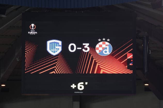 KRC Genk v Dinamo Zagreb: Group H - UEFA Europa League GENK, BELGIUM - SEPTEMBER 30: Scoreboard with the final result after the UEFA Europa League group H match between KRC Genk and Dinamo Zagreb at Luminus Arena on September 30, 2021 in Genk, Belgium. MarkoxPrpic PIXSELL