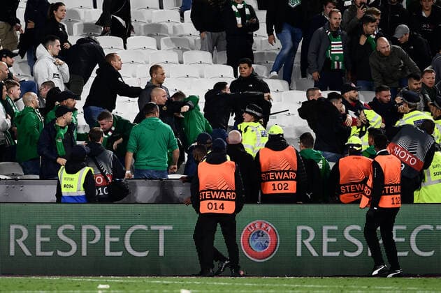 Football - 2021 2022 UEFA Europa League - Group H - Round Two - West Ham United vs Rapid Vienna - London Stadium - Thursday 30th September Police attempt to clear Rapid Vienna fans after the game. COLORSPORT Ashley Western 