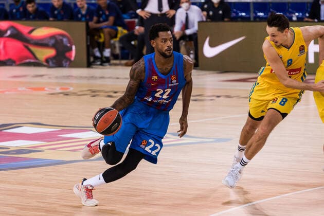 October 1, 2021, Barcelona, Barcelona, Spain: Cory Higgins of FC Barcelona, Barca in action during the Turkish Airlines EuroLeague match between FC Barcelona and Alba Berlin at Palau Blaugrana on October 01, 2021 in Barcelona, Spain. Barcelona Spain - ZUMAa181 20211001_zaa_a181_101 Copyright: xJavierxBorregox