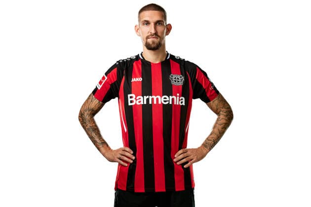 Robert Andrich; Bayer 04 Leverkusen; 1.BL, Porträttermin 2021 2022