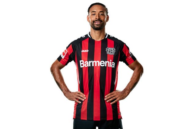 Karim Bellarabi; Bayer 04 Leverkusen; 1.BL, Porträttermin 2021 2022