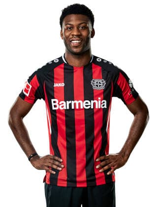 Timothy Fosu-Mensah; Bayer 04 Leverkusen; 1.BL, Porträttermin 2021 2022