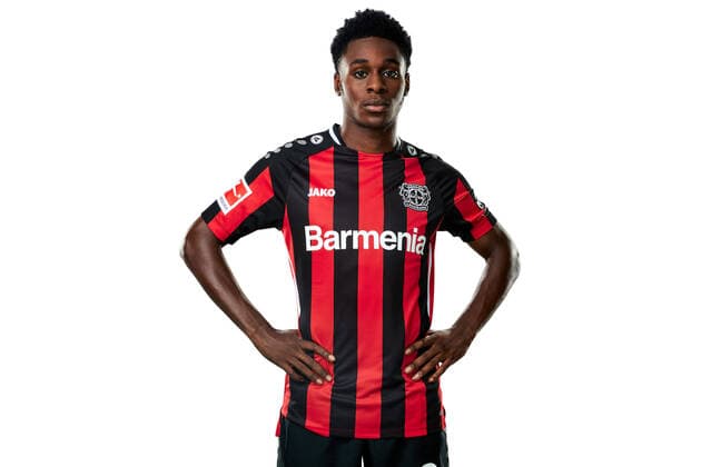 Jeremie Frimpong; Bayer 04 Leverkusen; 1.BL, Porträttermin 2021 2022