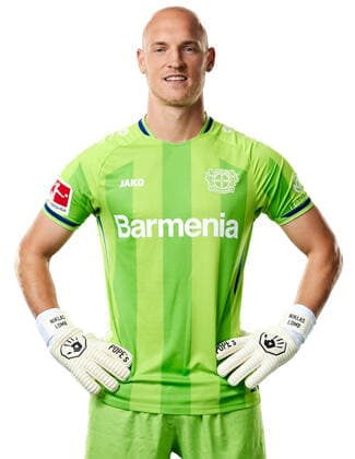 Niklas Lomb; Bayer 04 Leverkusen; 1.BL, Porträttermin 2021 2022