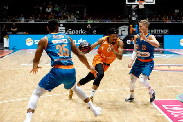02.10.2021, easyCredit Basketball Bundesliga, Magentasport BBL Pokal, Saison 2020 2021, Herren, Chemnitz Niners - Ratiopharm Ulm Nelson Weidemann, Niners Chemnitz Chemnitz Messe Chemnitz Sachsen Germany