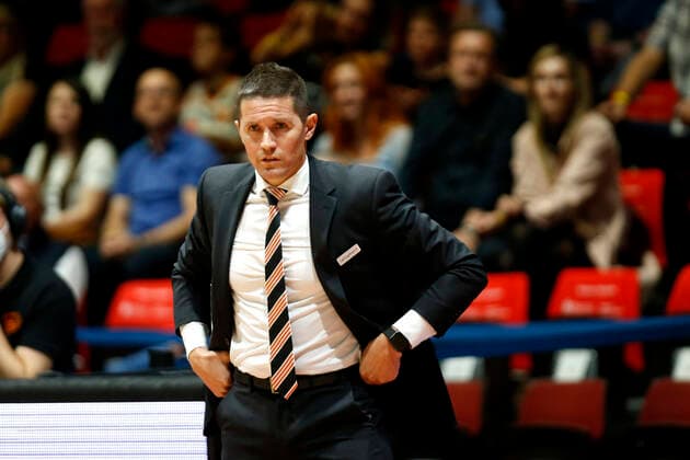 02.10.2021, easyCredit Basketball Bundesliga, Magentasport BBL Pokal, Saison 2020 2021, Herren, Chemnitz Niners - Ratiopharm Ulm Jaka Lakovic (Headcoach), Ratiopharm Ulm Chemnitz Messe Chemnitz Sachsen Germany