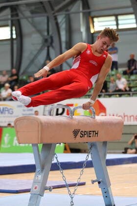 Willi Leonhard Binder (SC Cottbus) Kunstturnen Bundesliga SC Cottbus - KTV Straubenhardt 19-37